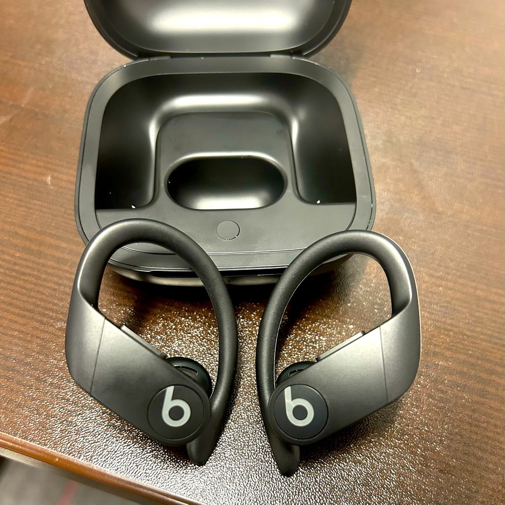 Power Beats Pro (Black)